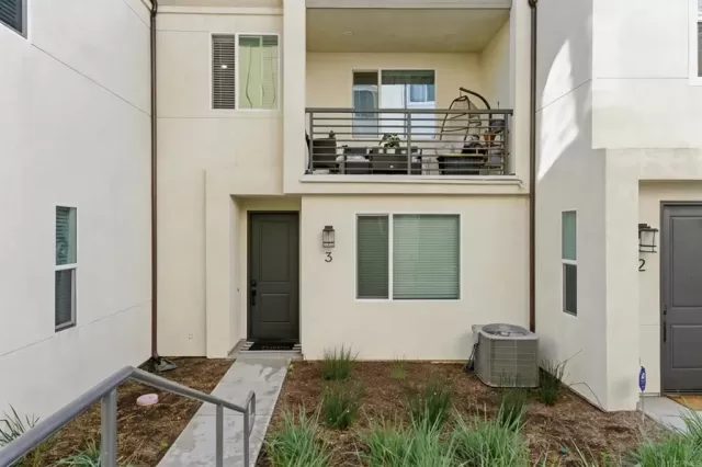 MLS: PTP2603733 Condo For Sale