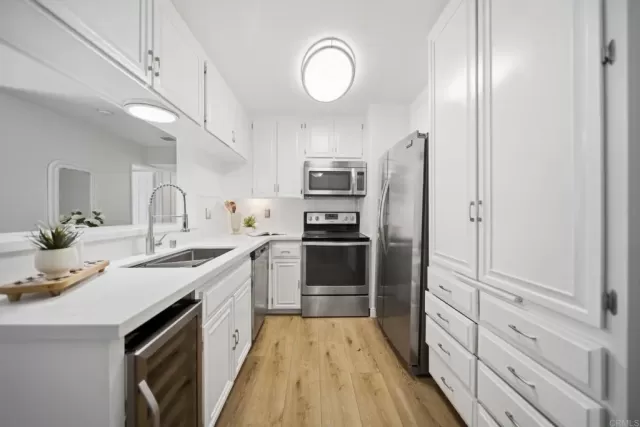 MLS: PTP2603734 Condo For Sale