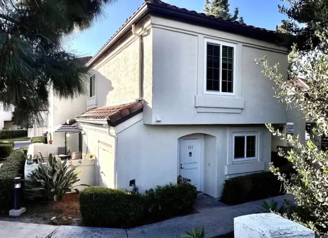 MLS: PTP2603787 Condo For Sale