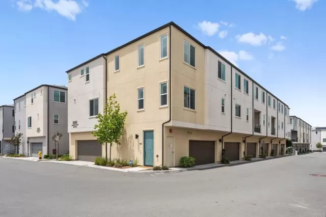 MLS: PTP2603826 Condo For Sale