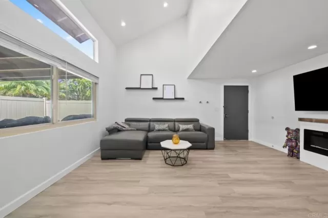 MLS: PTP2603885 Condo For Sale