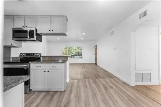 Photo #6: PTP2603898 Listing