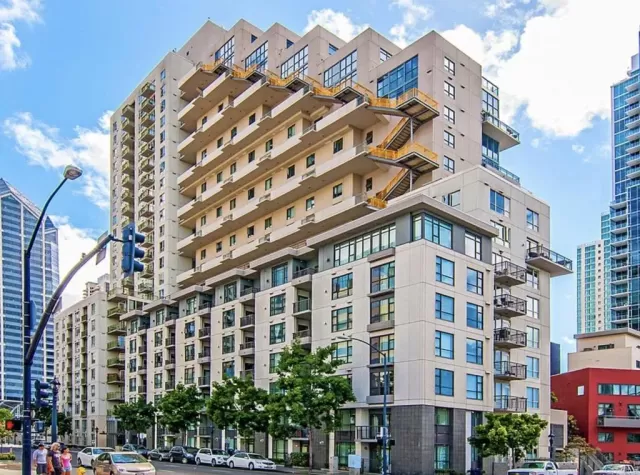 MLS: PTP2603981 Condo For Sale