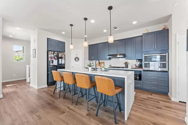 MLS: PTP2603984 Condo For Sale