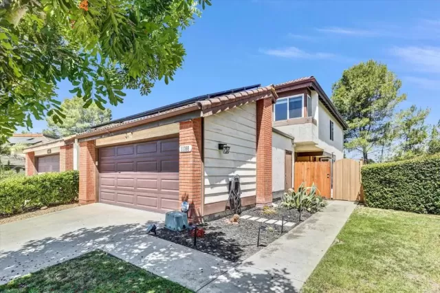 MLS: PTP2603994 Condo For Sale