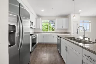 Photo #1: PTP2604021 Listing