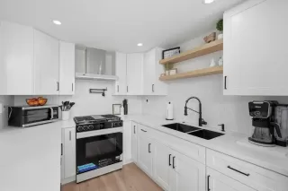 Photo #4: PTP2604045 Listing