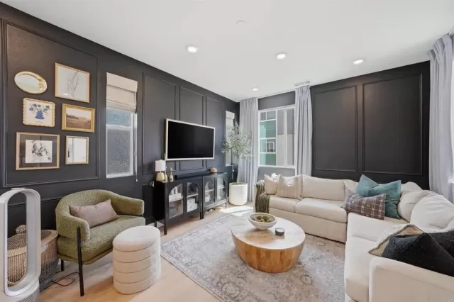 MLS: PTP2604072 Condo For Sale