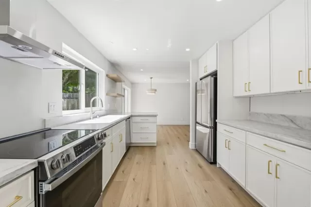 MLS: PTP2604080 Condo For Sale