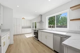 Photo #2: PTP2604080 Listing