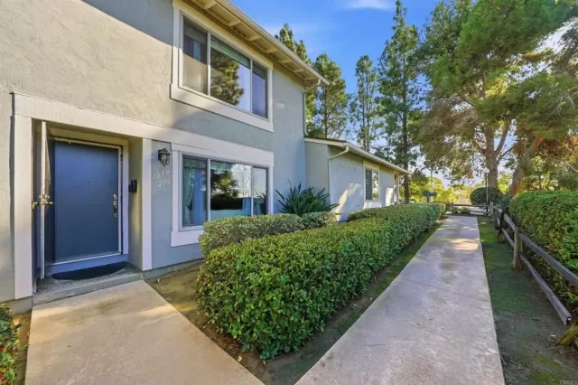 MLS: PTP2604102 Condo For Sale
