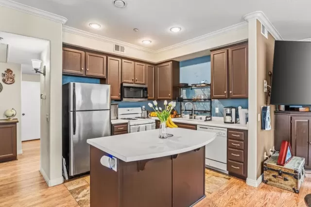 MLS: PTP2604110 Condo For Sale