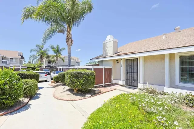 MLS: PTP2604152 Condo For Sale