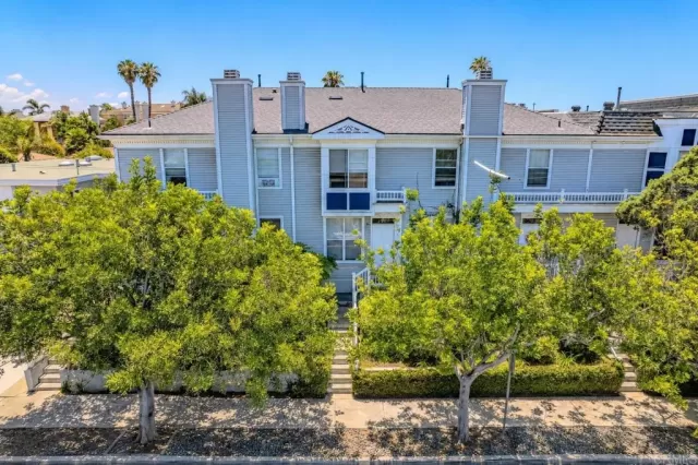 MLS: PTP2604168 Condo For Sale