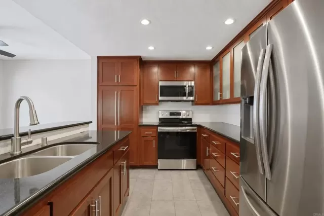 MLS: PTP2604235 Condo For Sale