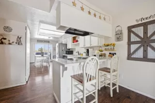 Photo #5: PTP2604241 Listing