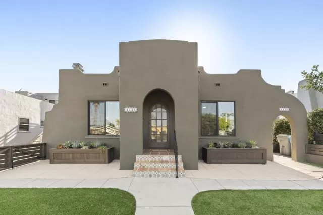 MLS: PTP2604280 Condo For Sale