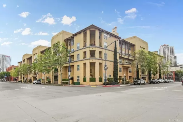 MLS: PTP2604343 Condo For Sale
