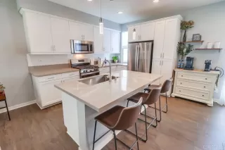Photo #5: PTP2604417 Listing