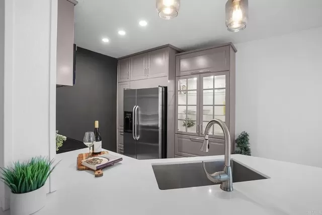 MLS: PTP2604439 Condo For Sale