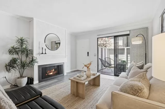 MLS: PTP2604466 Condo For Sale