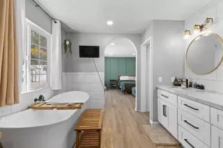 Photo #4: PTP2604498 Listing