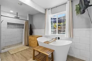Photo #6: PTP2604498 Listing
