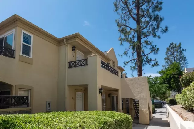 MLS: PTP2604532 Condo For Sale