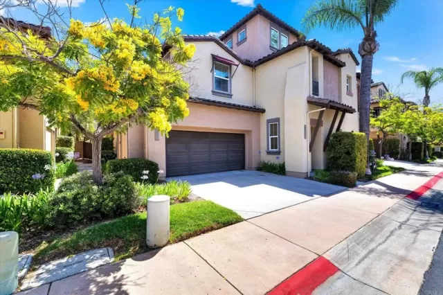 MLS: PTP2604533 Condo For Sale