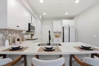 Photo #1: PTP2604537 Listing