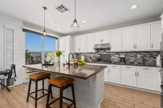 Photo #3: PTP2604538 Listing