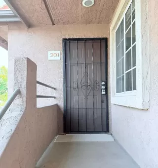 Photo #3: PTP2604607 Listing