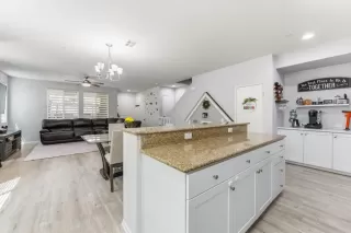 Photo #4: PTP2604613 Listing