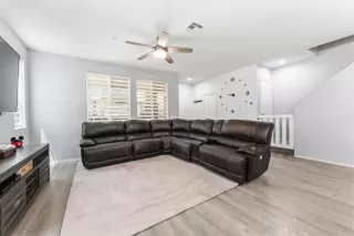 Photo #5: PTP2604613 Listing