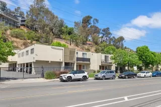 Photo #1: PTP2604621 Listing