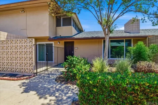 MLS: PTP2604644 Condo For Sale