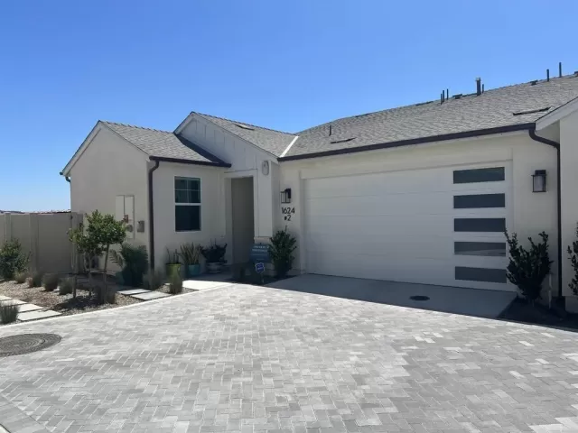 MLS: PTP2604699 Condo For Sale