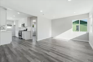 Photo #5: PTP2604767 Listing