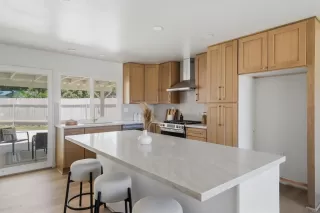 Photo #5: PTP2604792 Listing