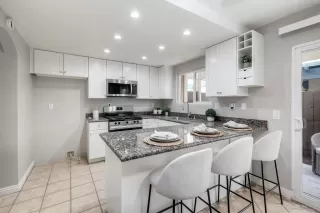 Photo #6: PTP2604794 Listing