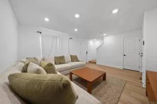 Photo #2: PTP2604828 Listing 