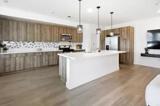 Photo #1: PTP2604829 Listing 