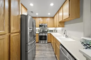 Photo #4: PTP2604878 Listing