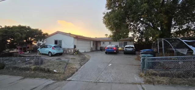 MLS: PTP2604995 Condo For Sale