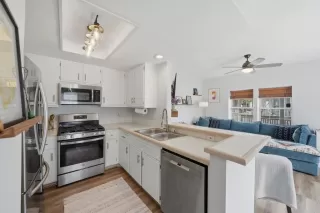 Photo #6: PTP2605039 Listing 