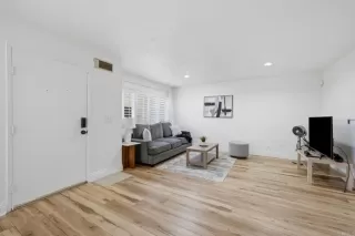 Photo #1: PTP2605042 Listing