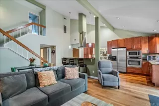 Photo #2: PTP2605069 Listing