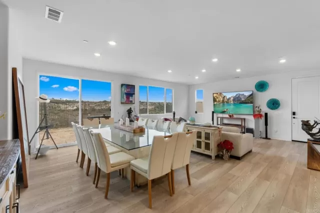MLS: PTP2605079 Condo For Sale