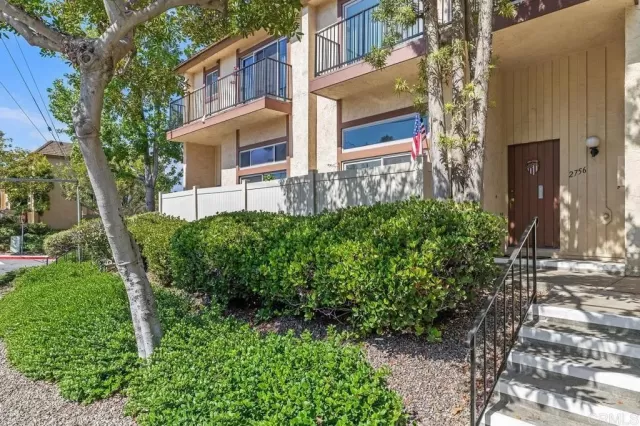 MLS: PTP2605088 Condo For Sale