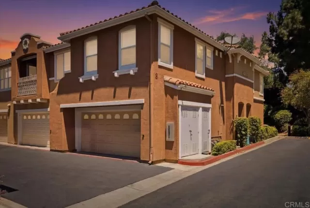 MLS: PTP2605089 Condo For Sale